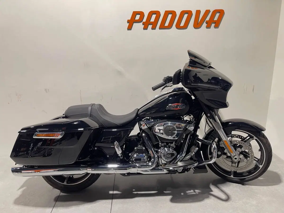 Harley-Davidson Street Glide (2024 - 26)