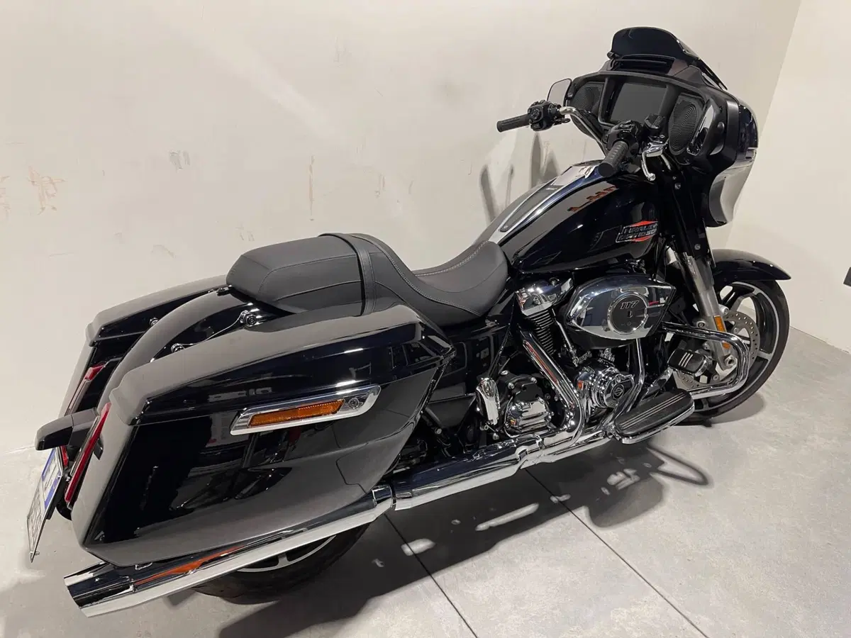 Harley-Davidson Street Glide (2024 - 26) (5)