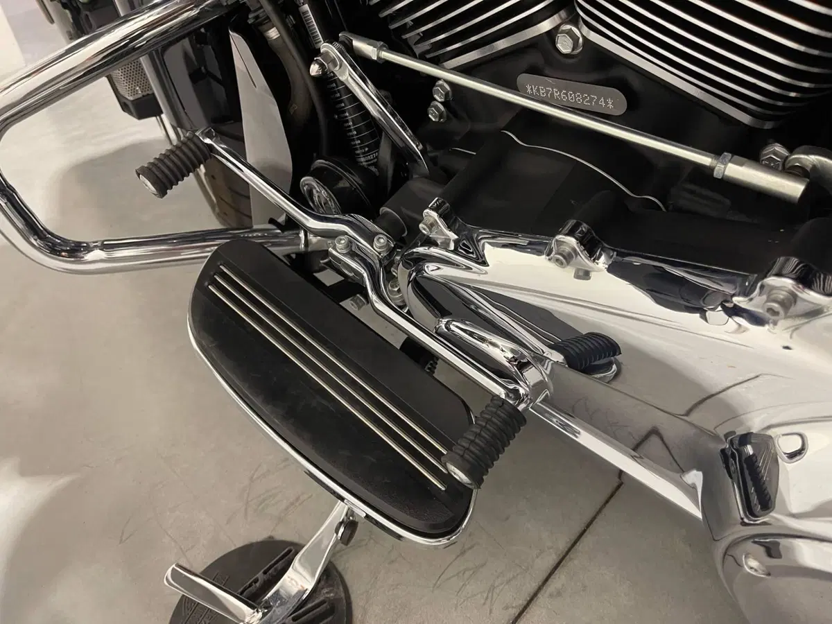 Harley-Davidson Street Glide (2024 - 26) (7)