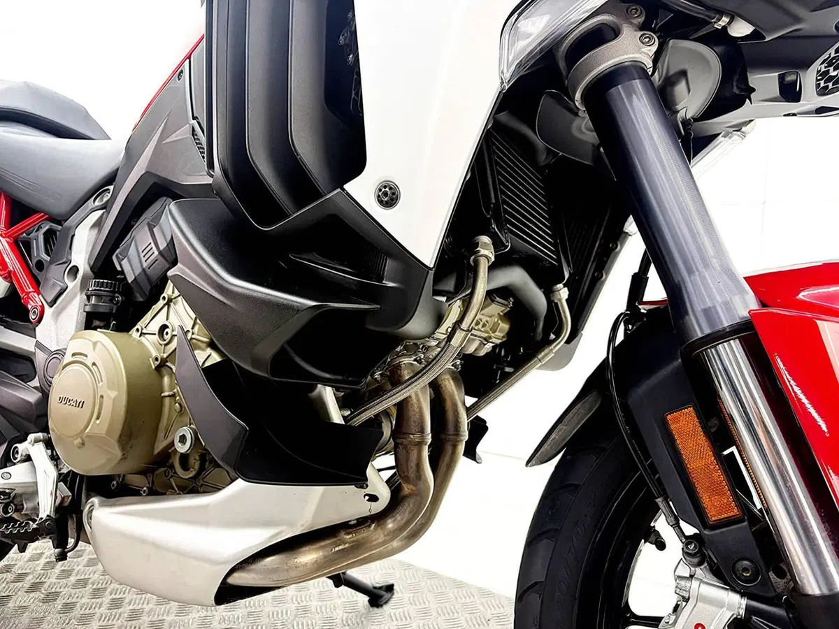 Ducati Multistrada V4 S (2021 - 24) (9)
