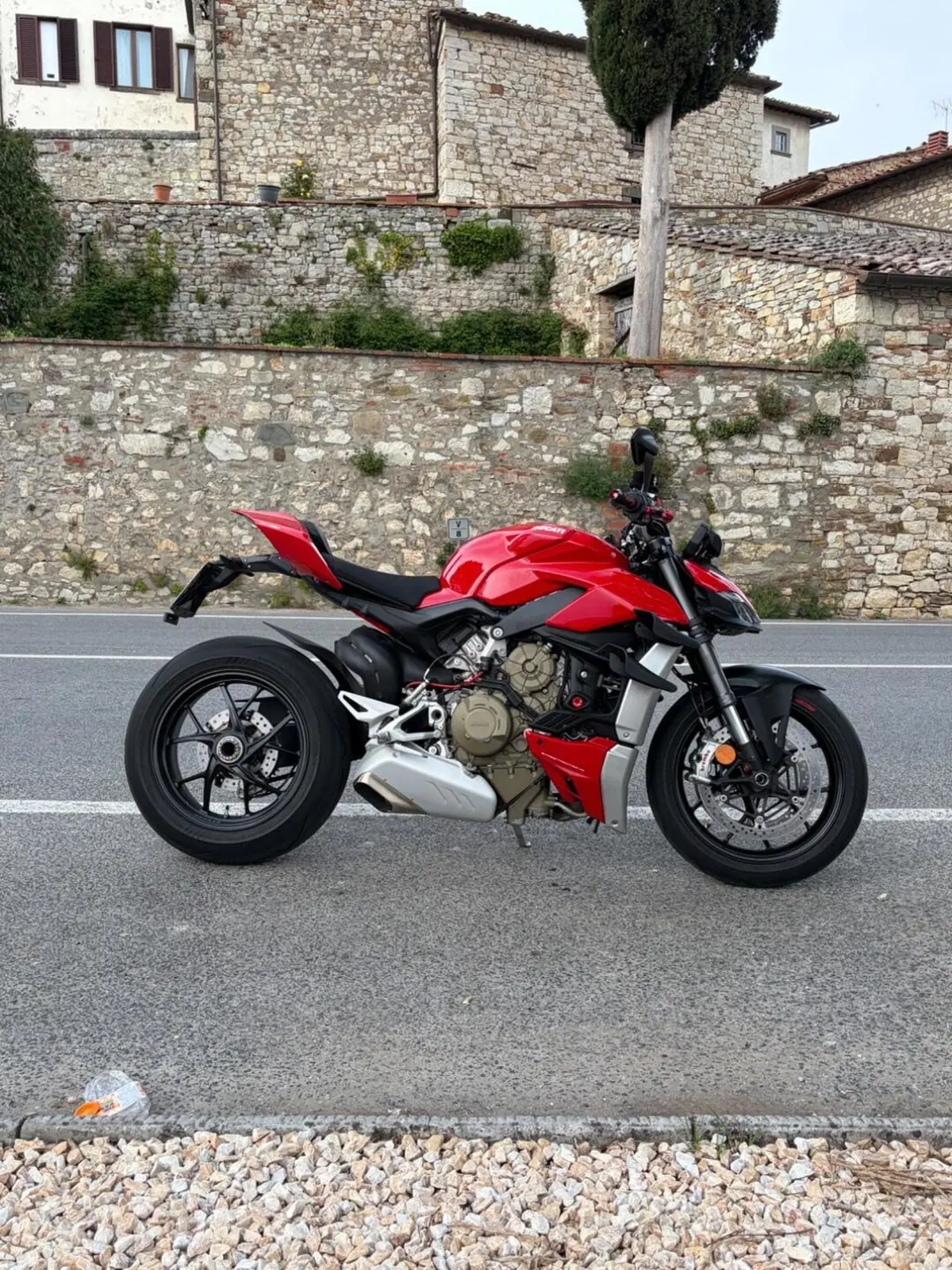 Ducati Streetfighter V4 1100 (2020) (2)
