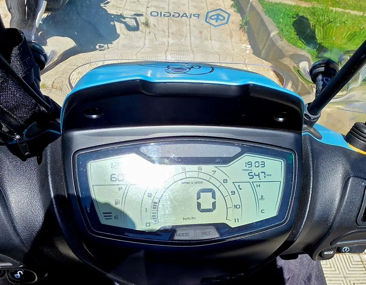 Piaggio Medley 200 S (2025 - 26) (4)
