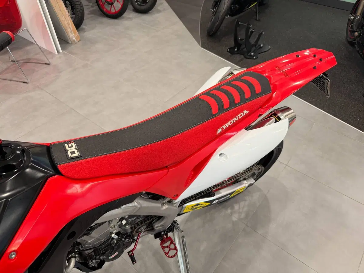 Honda CRF 450RX Supermoto (2020) (10)