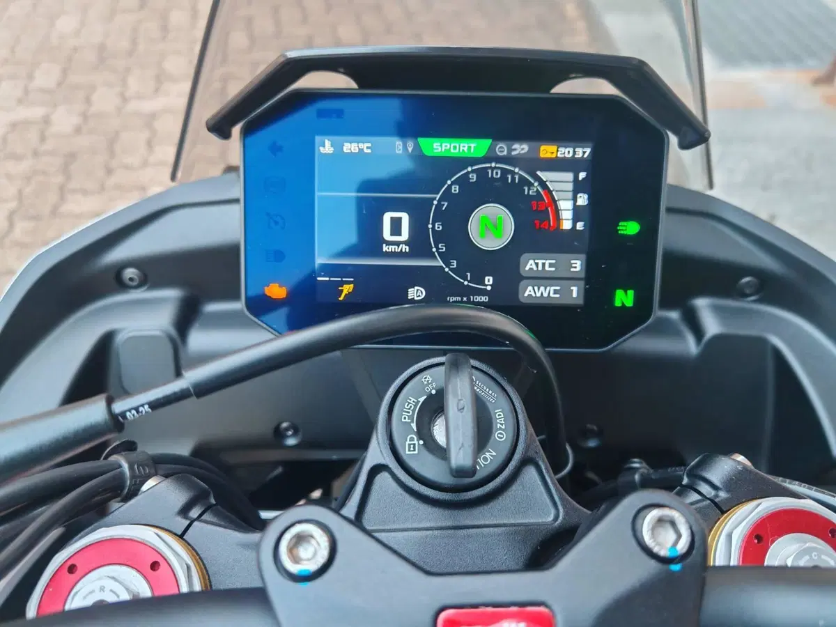 Aprilia Tuono V4 (2025 - 26)