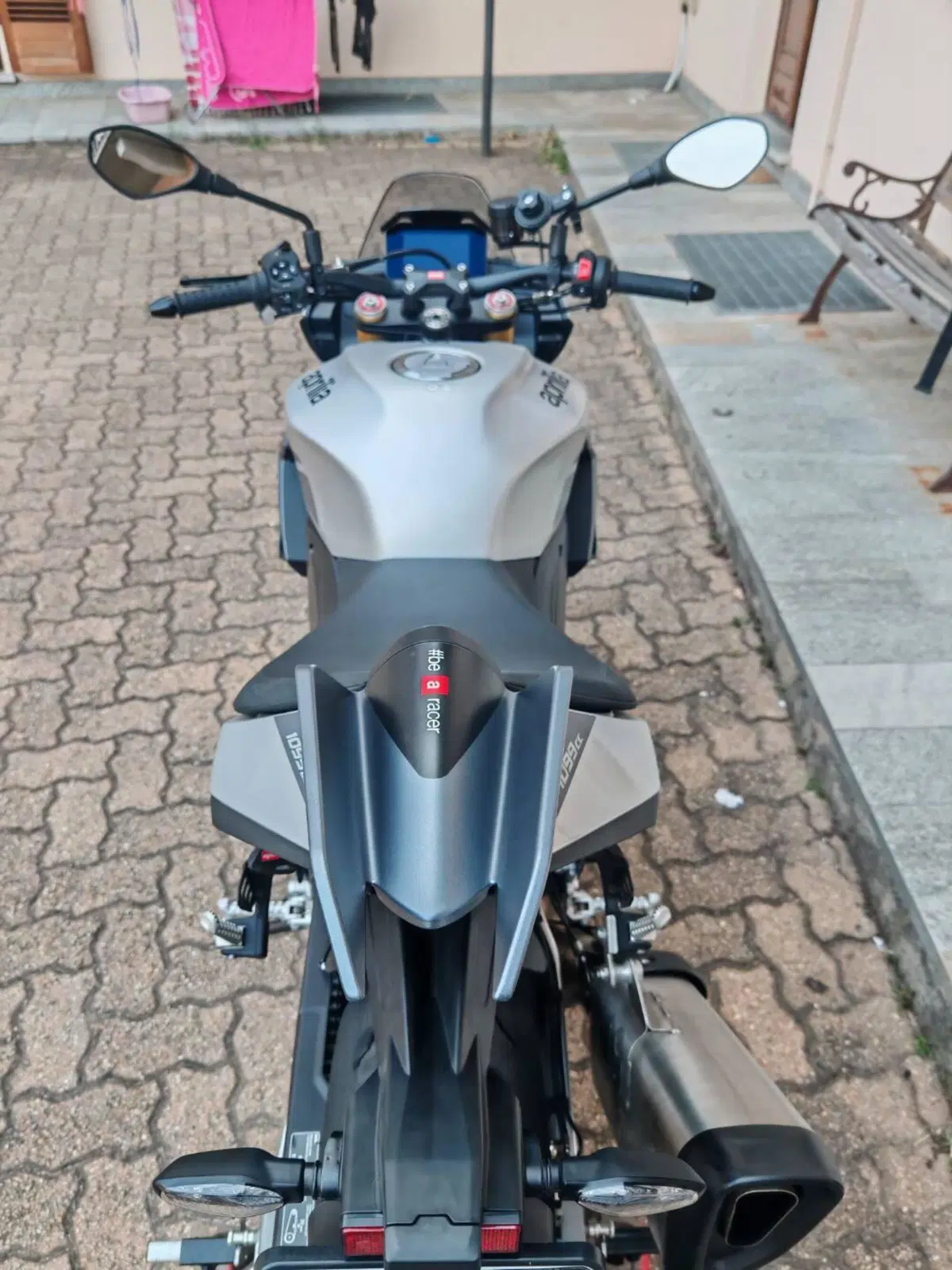 Aprilia Tuono V4 (2025 - 26) (7)