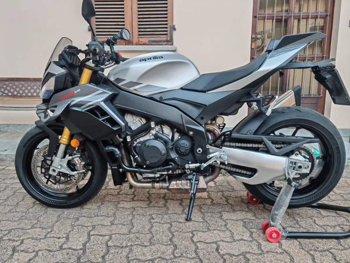 Aprilia Tuono V4 (2025 - 26) (8)
