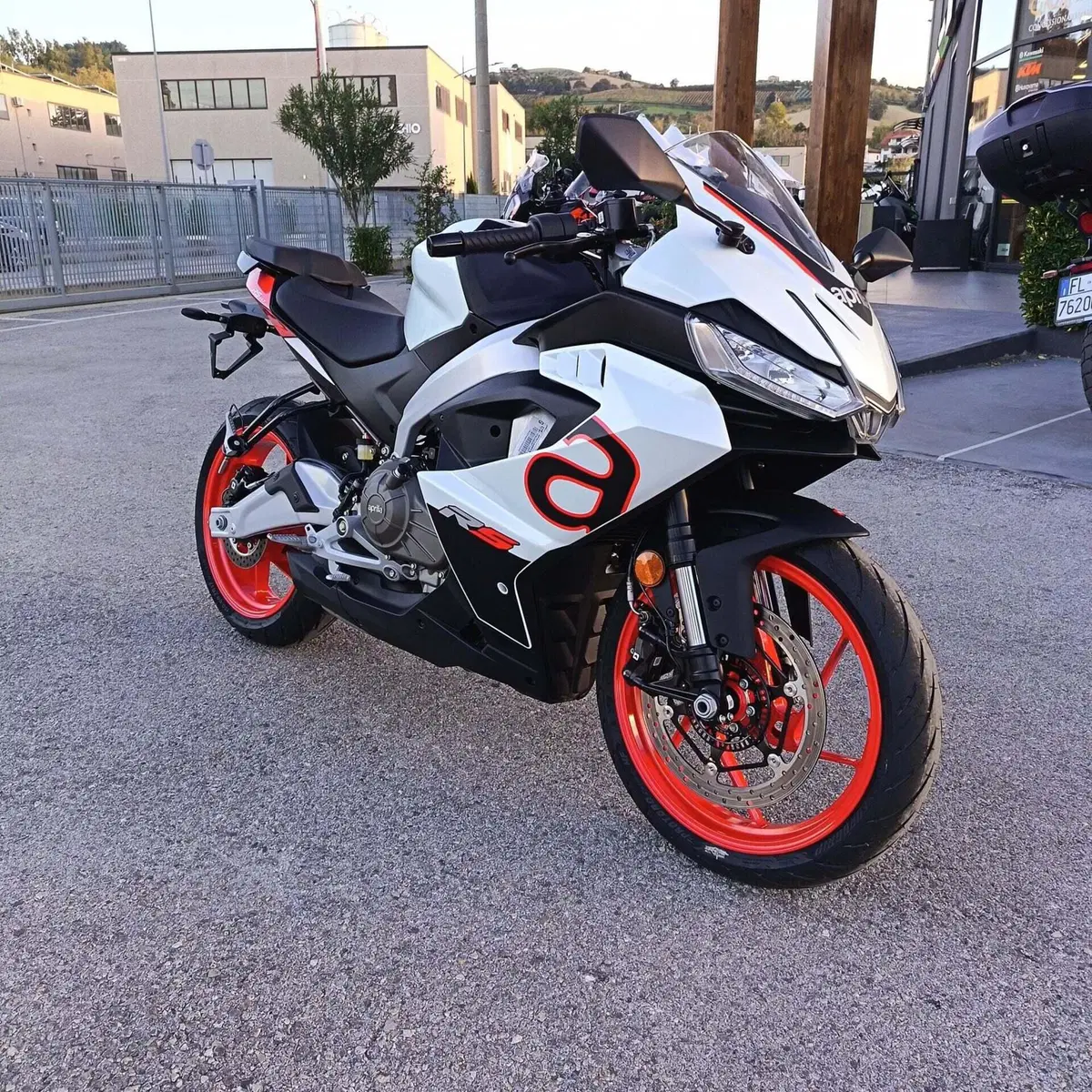 Aprilia RS 457 (2024 - 26) (3)