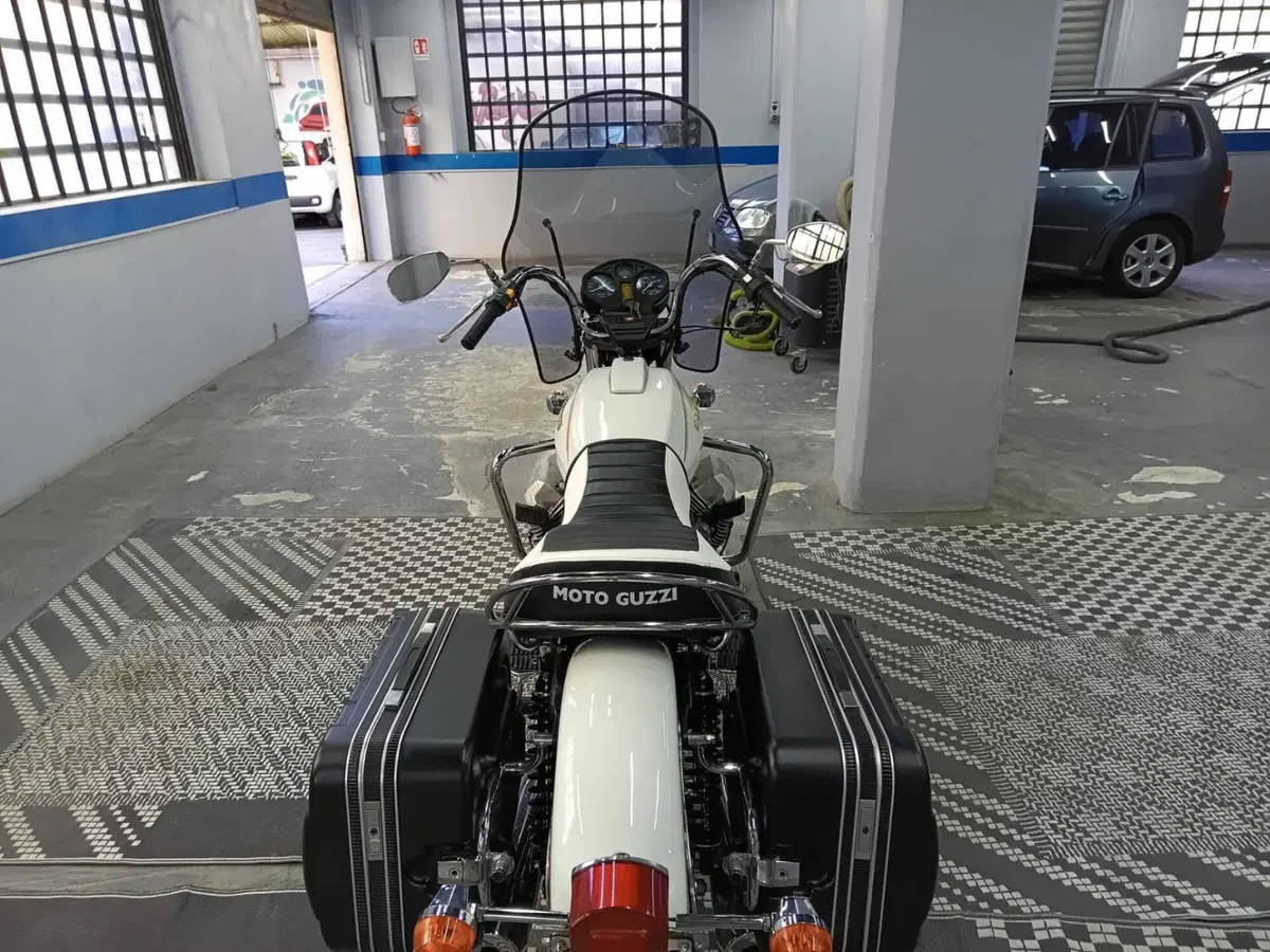 Moto Guzzi California (6)