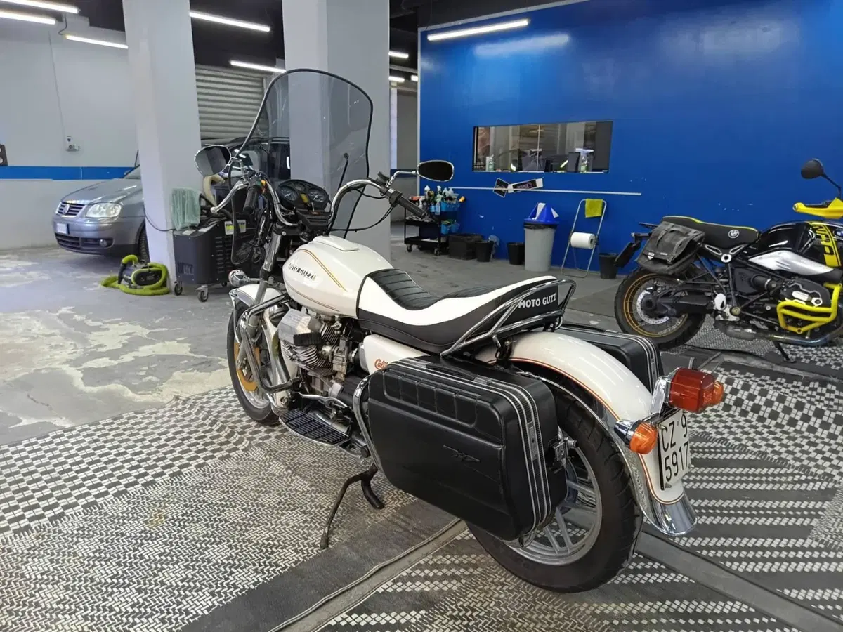 Moto Guzzi California (12)