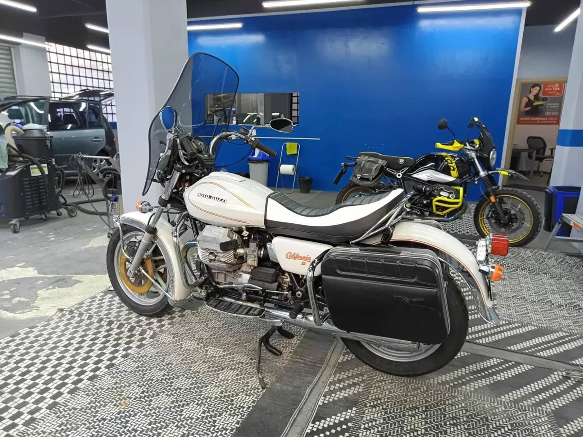 Moto Guzzi California (14)