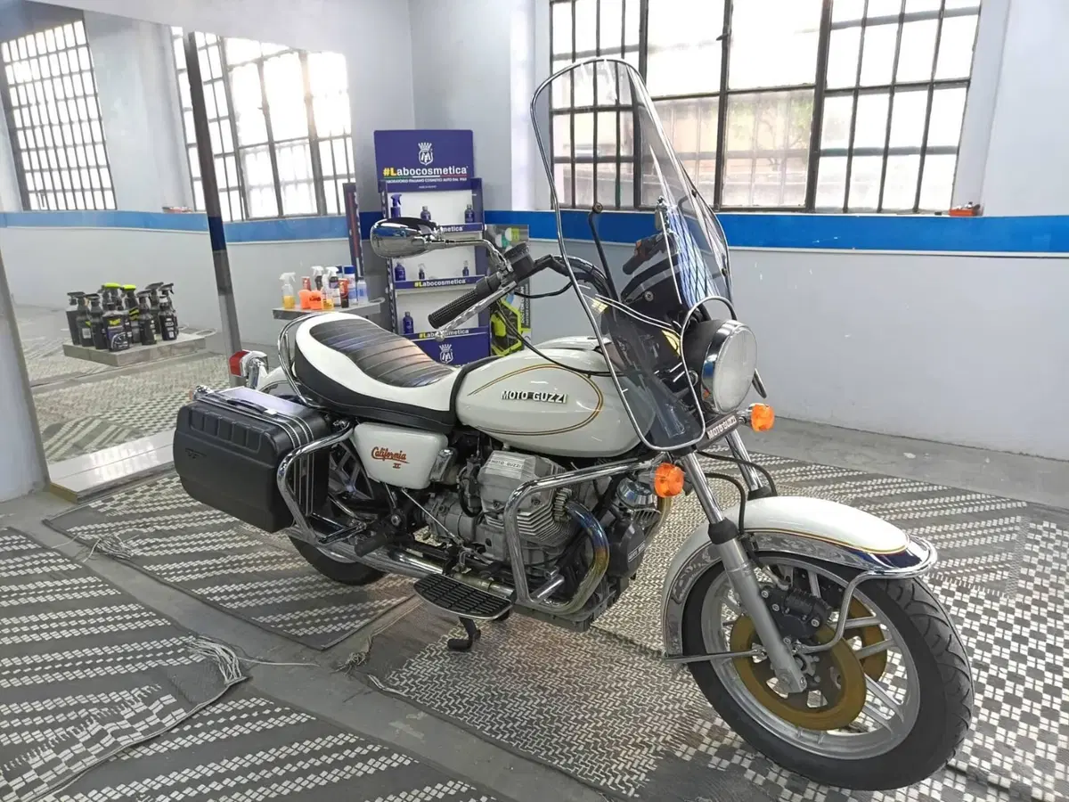 Moto Guzzi California (16)