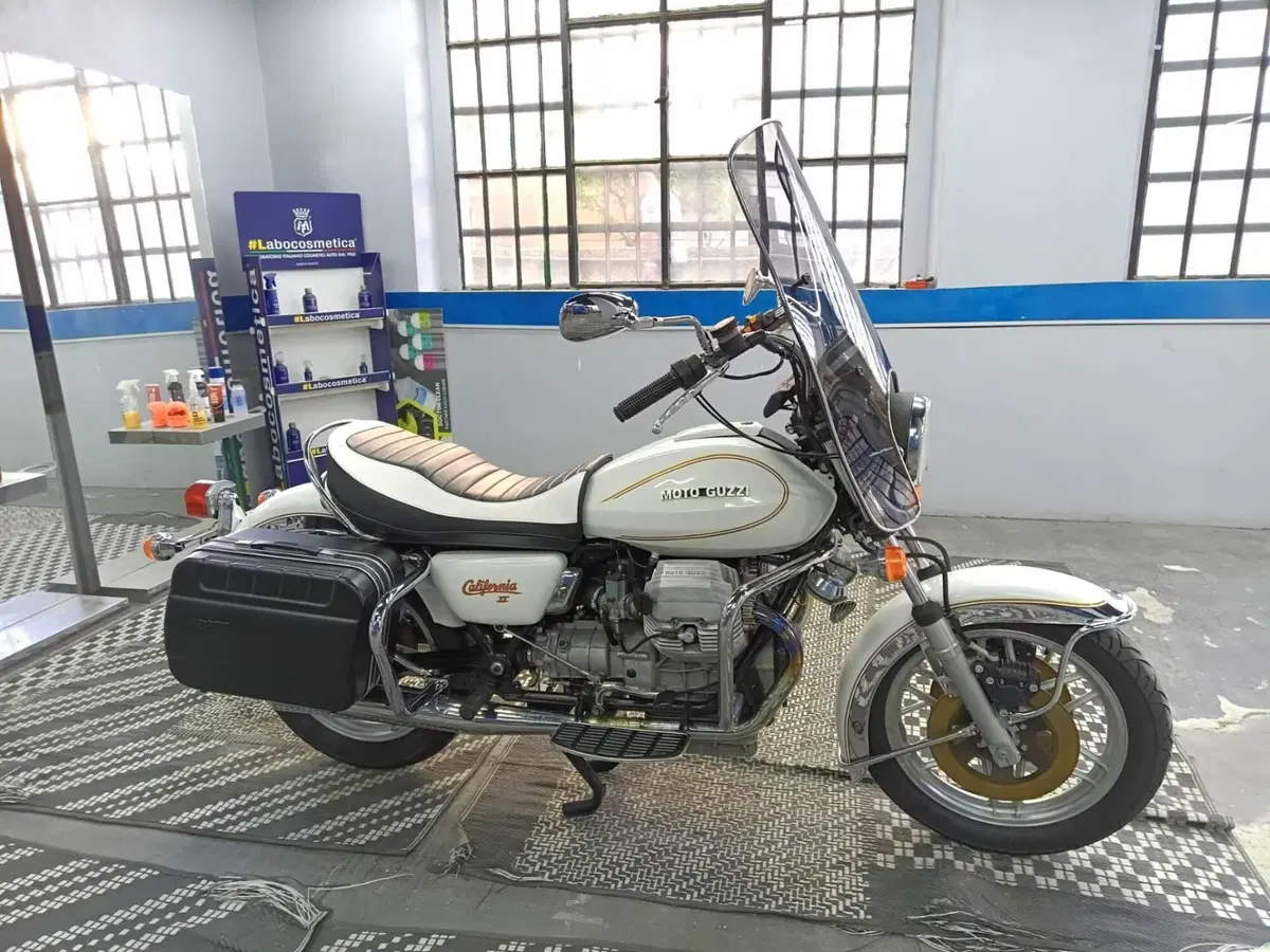 Moto Guzzi California (17)