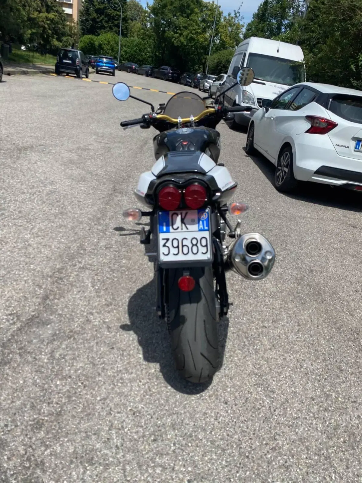 Aprilia Tuono 1000 R Factory (2004 - 05) (3)