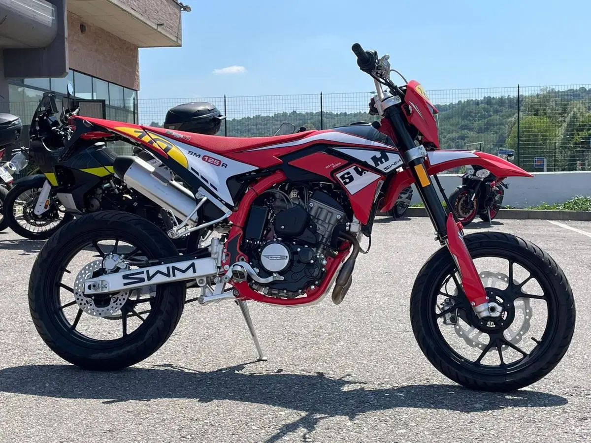 Swm SM 125 R Reborn (2026) (3)