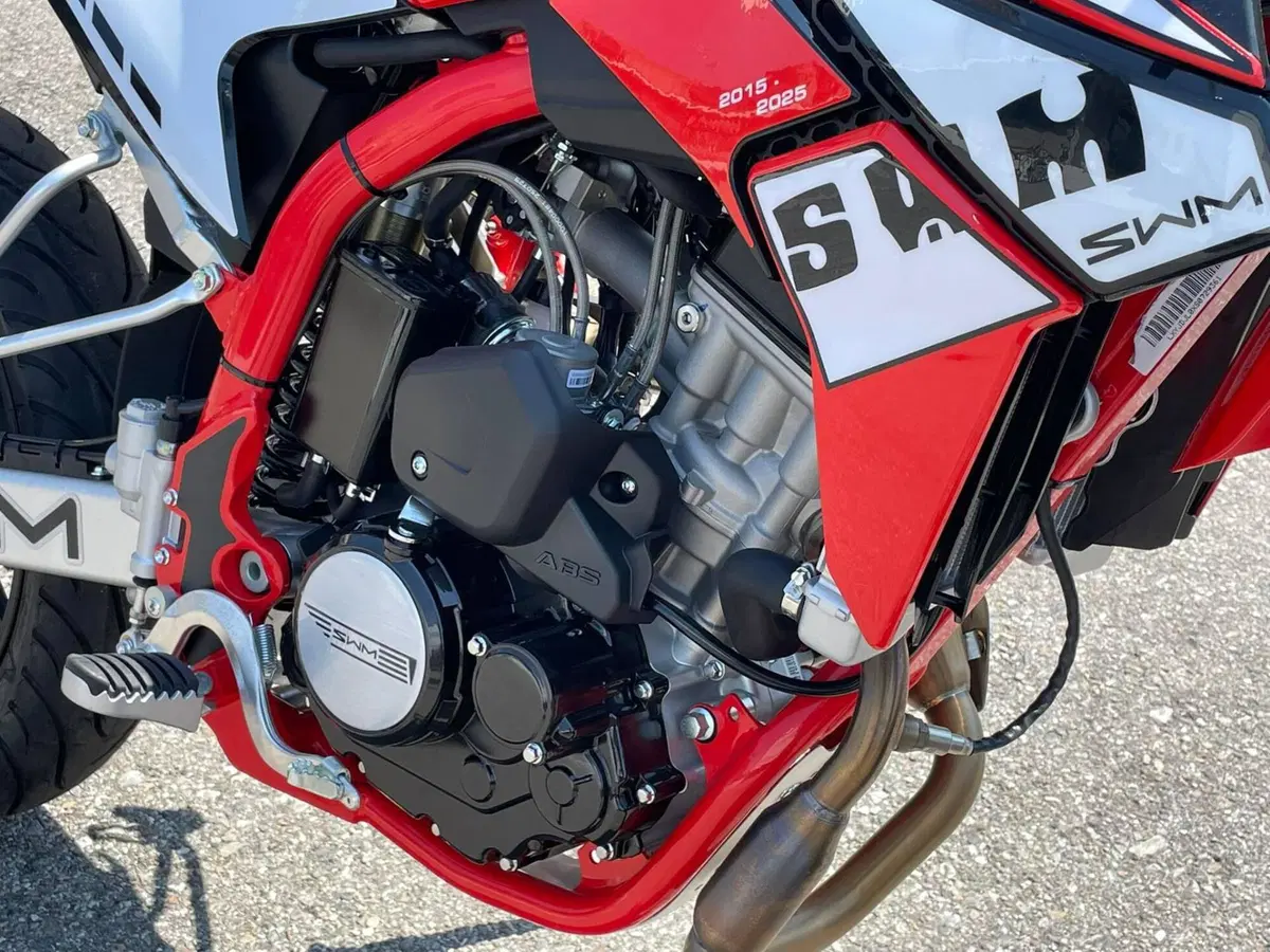 Swm SM 125 R Reborn (2026) (6)