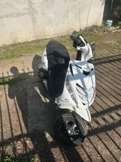 Piaggio Zip 50 2T (2000 - 18) usata