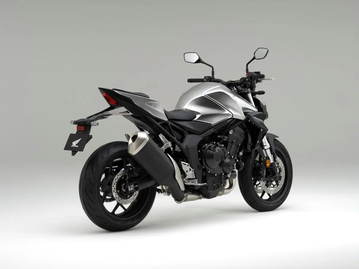 Honda CB 1000 Hornet (2025 - 26) (3)