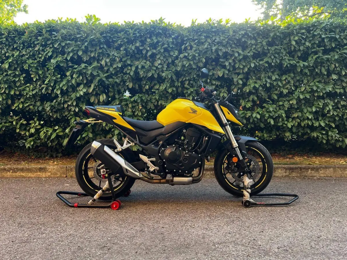 Honda CB 750 Hornet (2023 - 24)