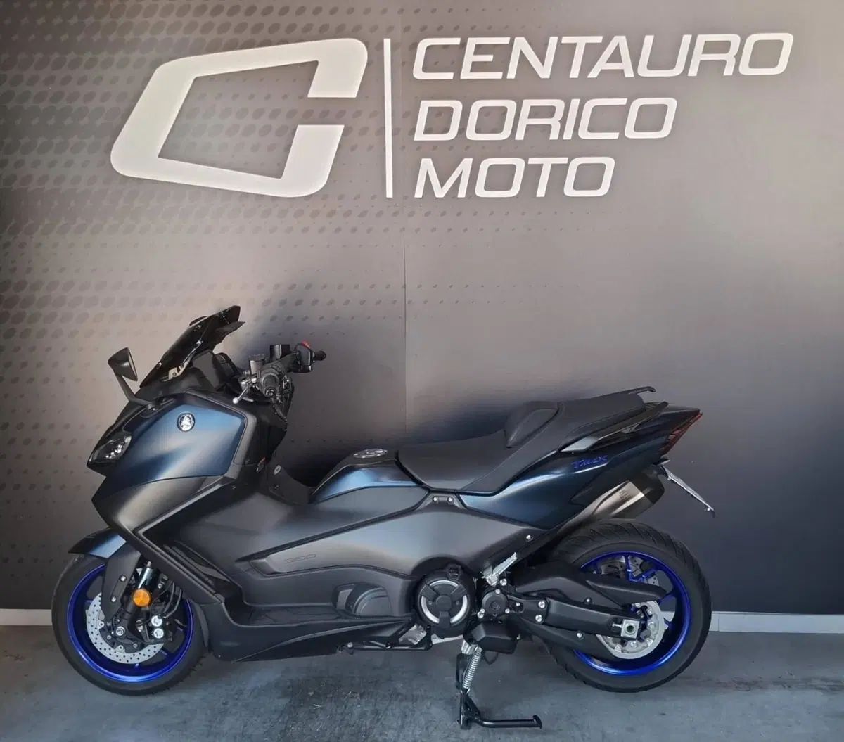 Yamaha T-Max 560 (2022 - 24) (2)