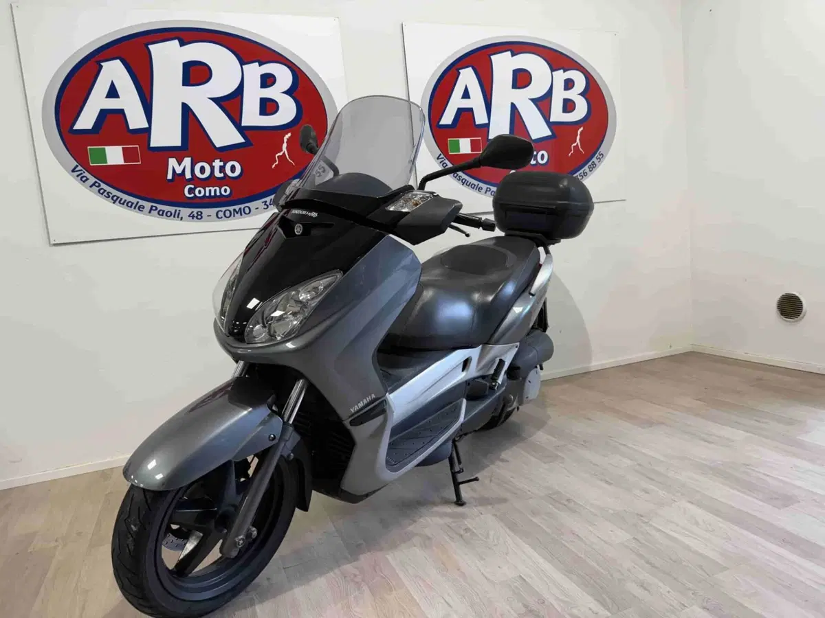 Yamaha X-Max 250 (2005 - 07) (2)
