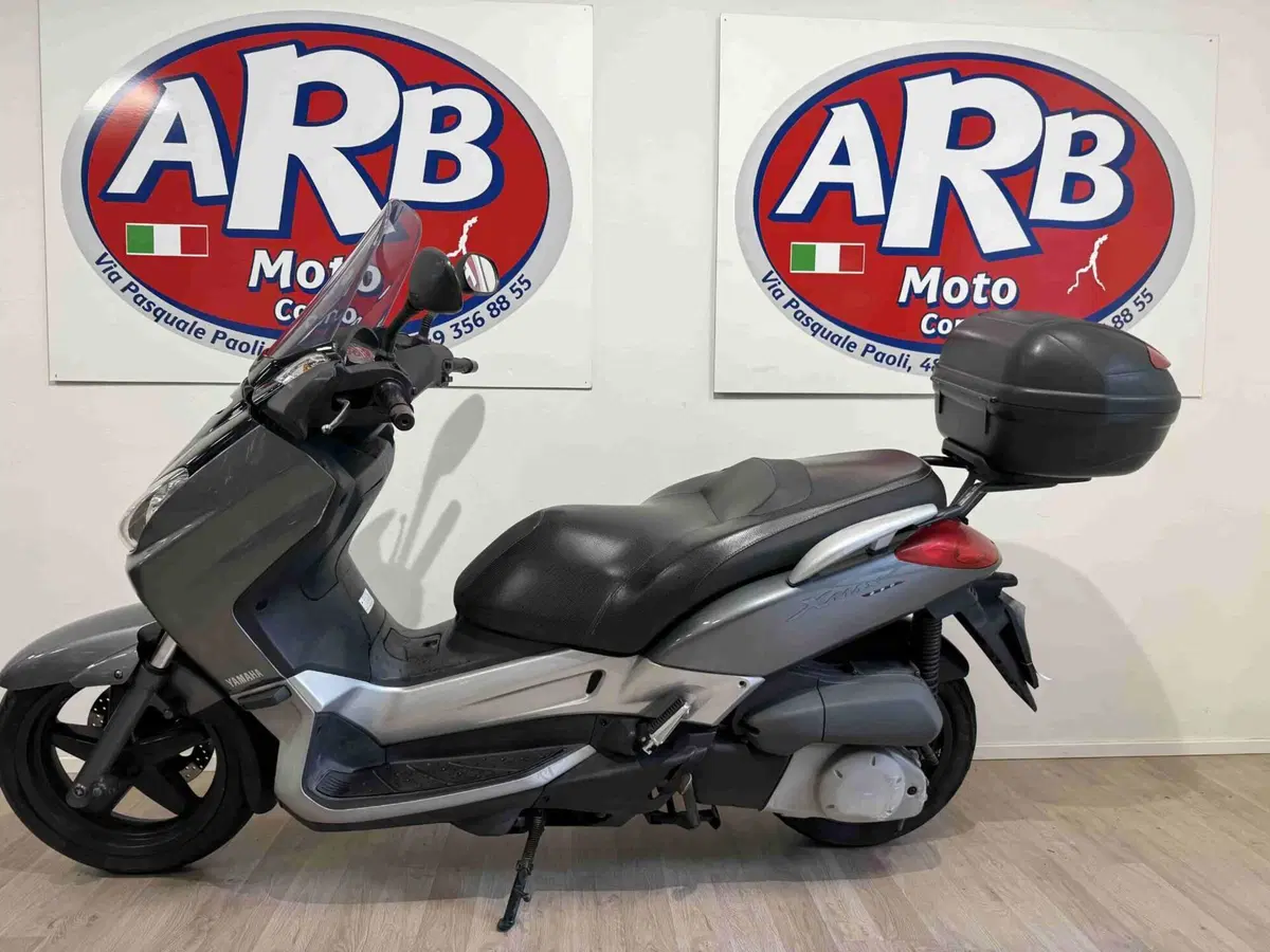 Yamaha X-Max 250 (2005 - 07) (4)