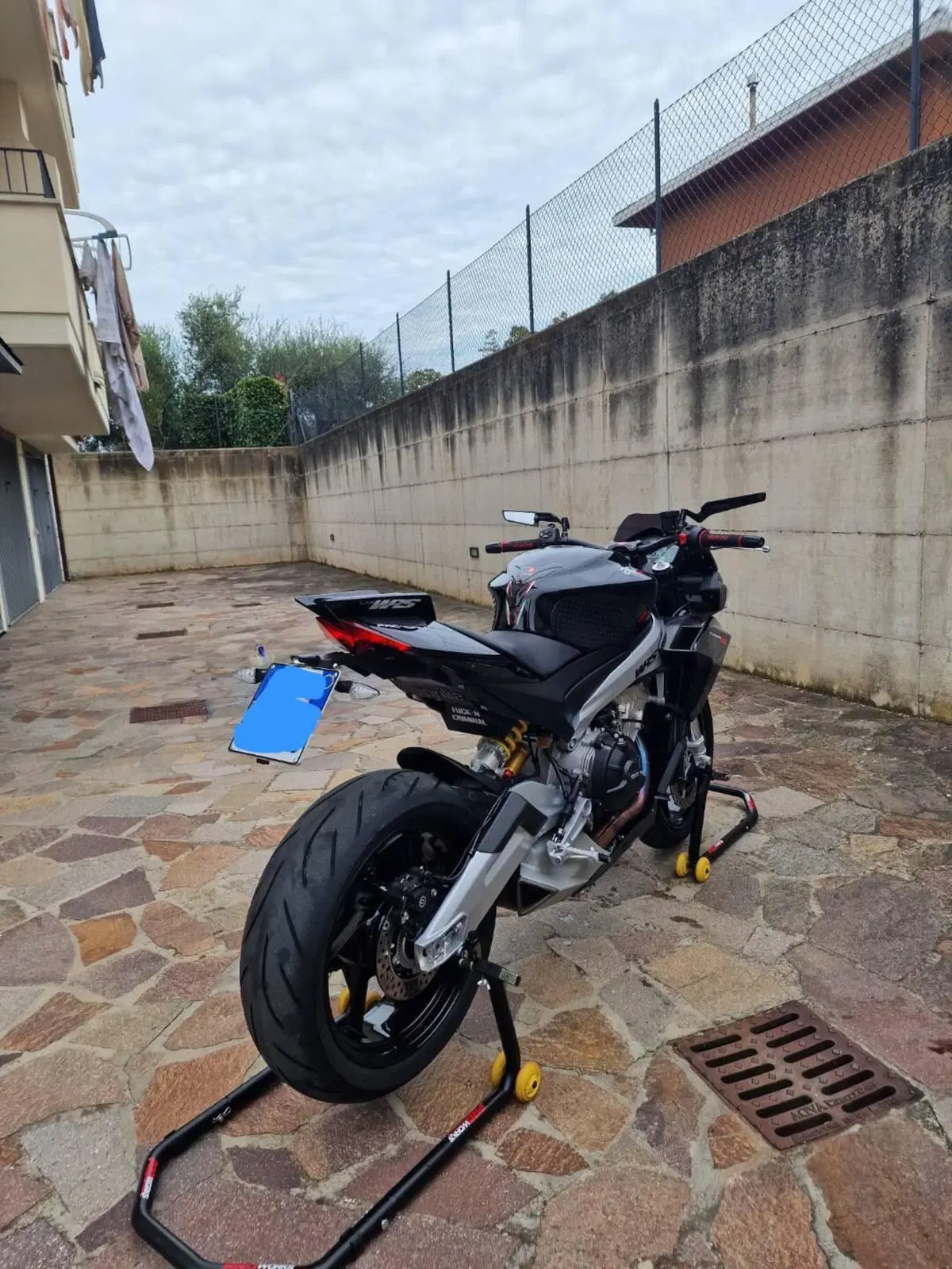 Aprilia Tuono 660 Factory (2022 - 24) (4)