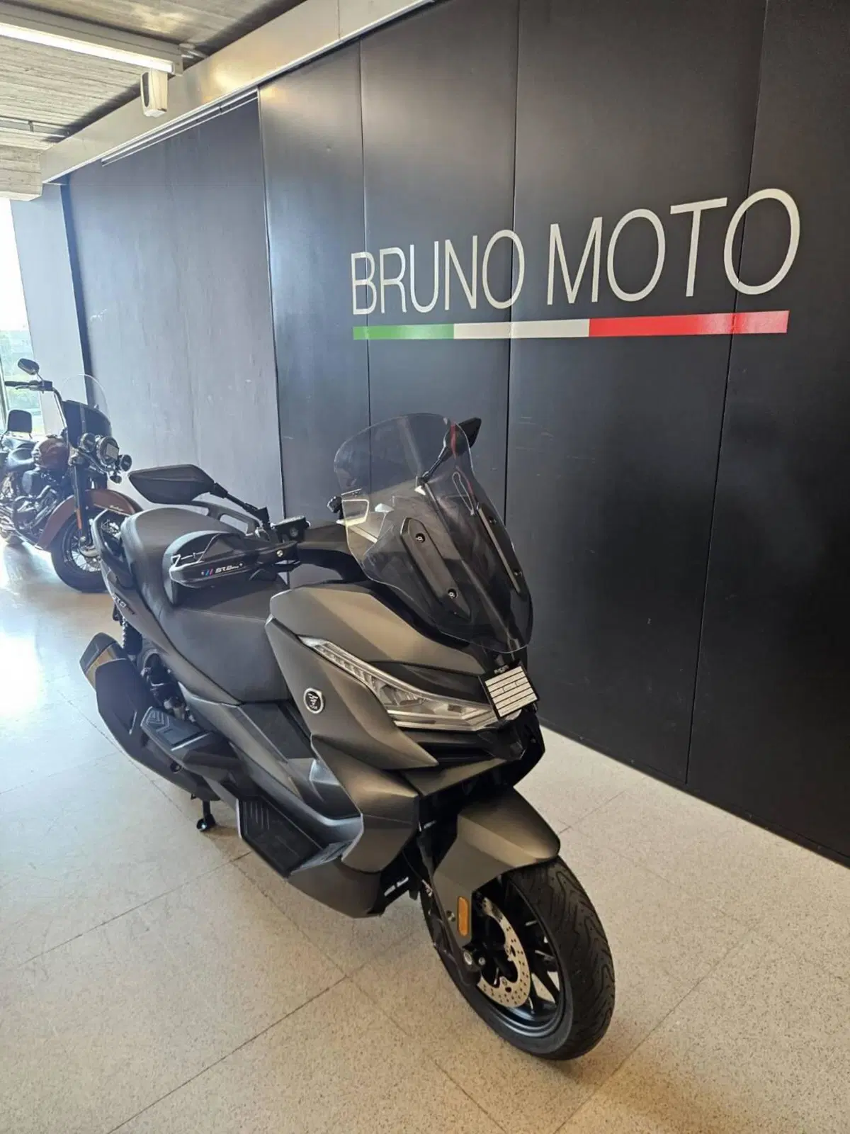 Voge Sfida SR4 MAX (2024 - 26) (3)