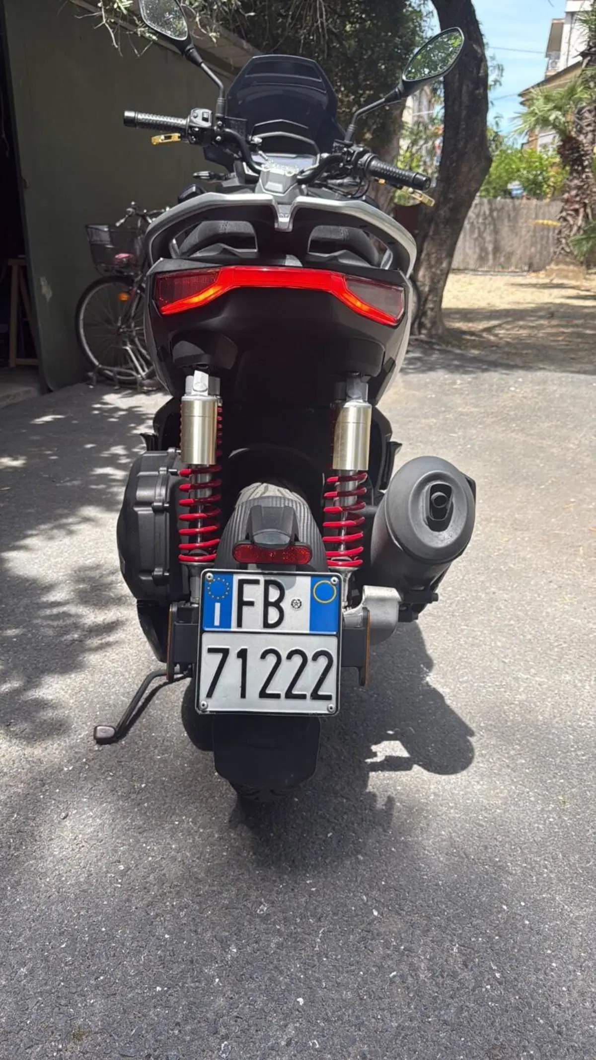 Aprilia SR GT 125 (2022 - 24) (4)