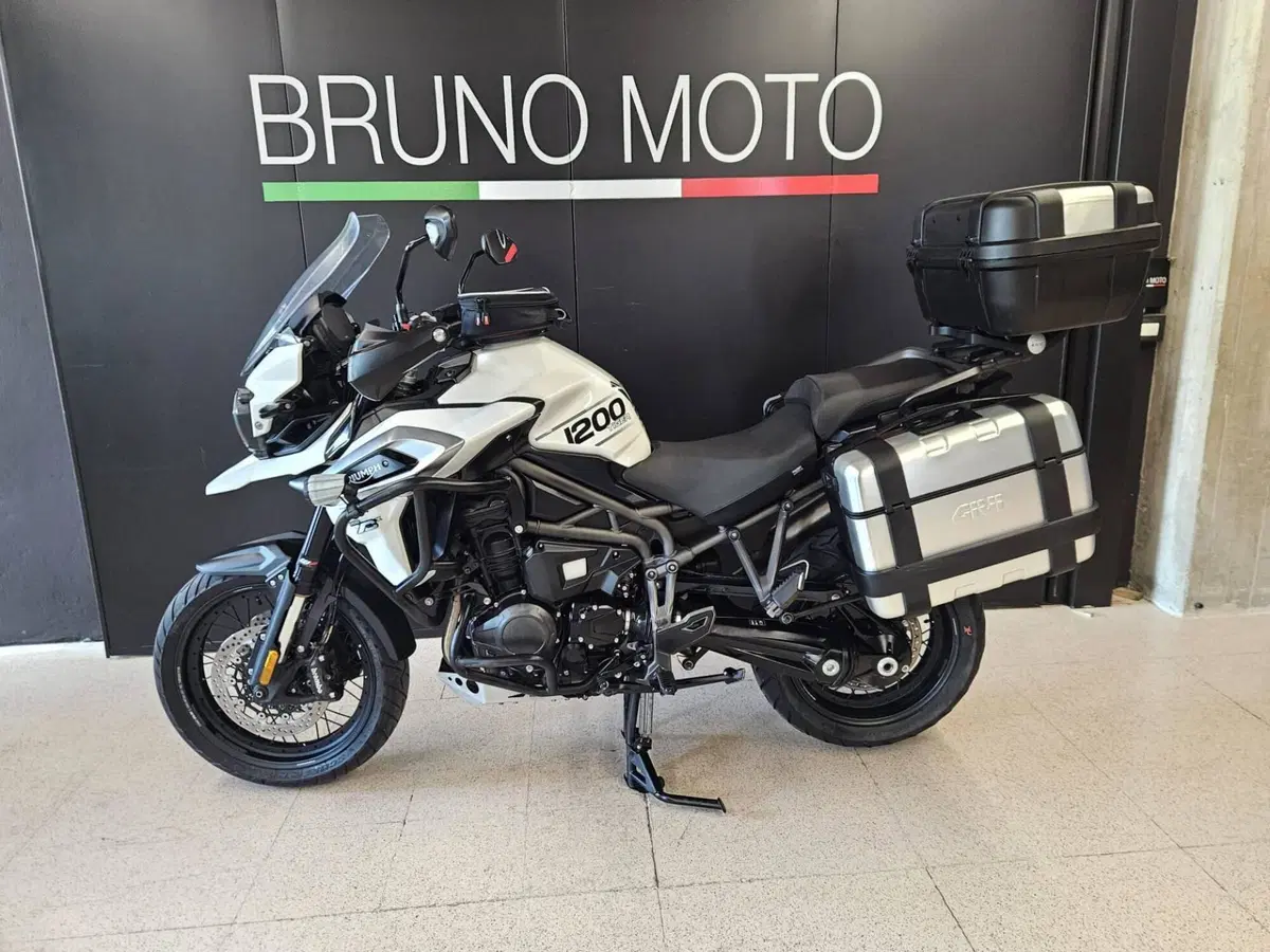 Triumph Tiger 1200 XCx (2018 - 20) (5)