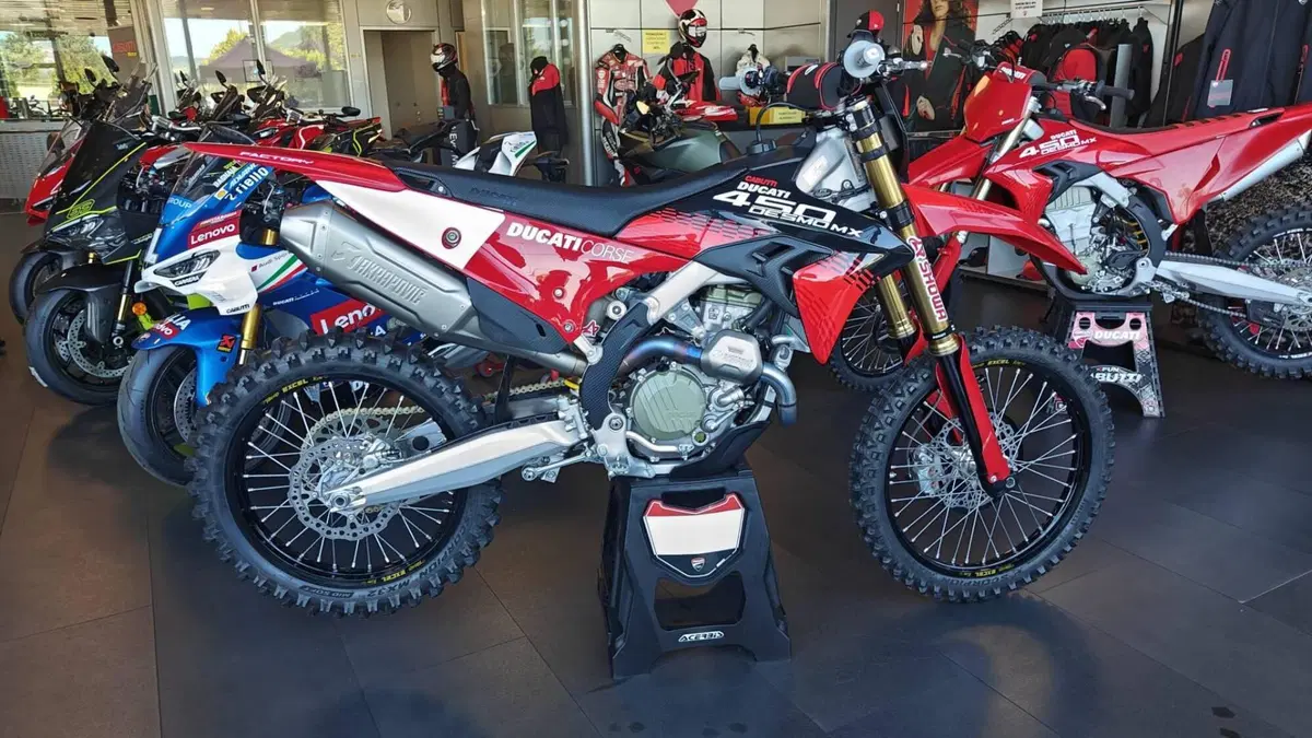 Ducati Desmo450 MX Factory (2026)