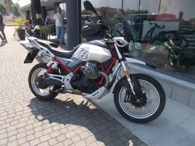 Moto Guzzi V85 TT (2024 - 26) usata