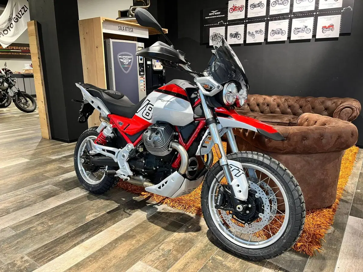 Moto Guzzi V85 TT (2024 - 26)
