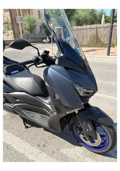 Yamaha X-Max 300 (2021 - 24) usata