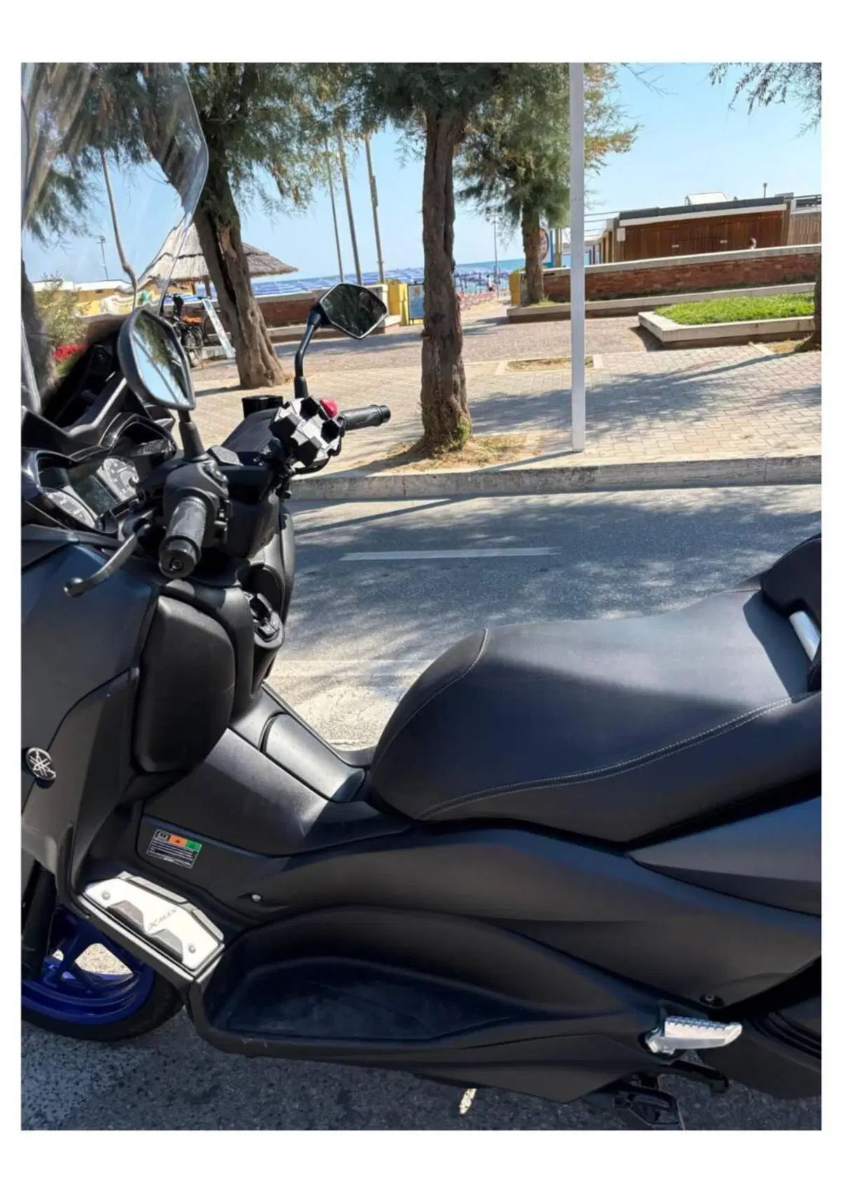 Yamaha X-Max 300 (2021 - 24) (4)