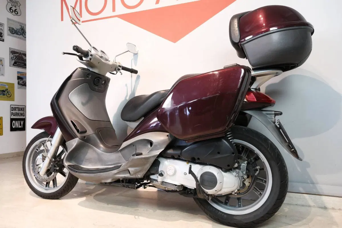 Piaggio Beverly 200 (2002 - 03) (3)