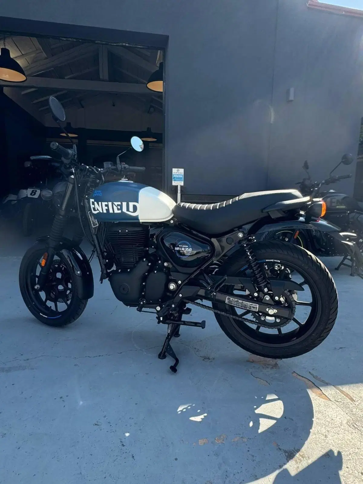 Royal Enfield HNTR 350 (2022 - 26) (2)
