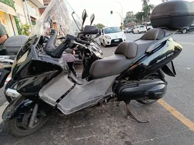 Silver Wing Honda