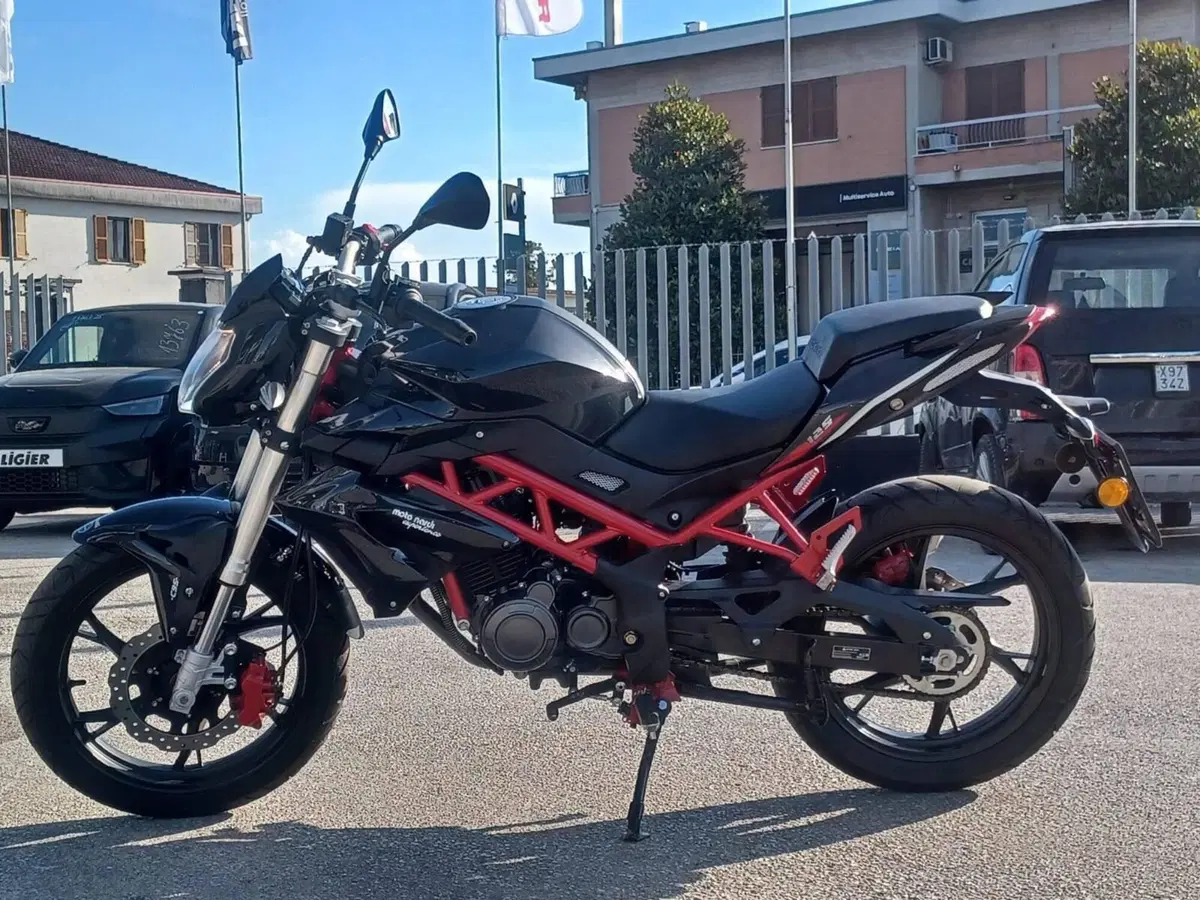 Benelli BN 125 (2018 - 20) (2)