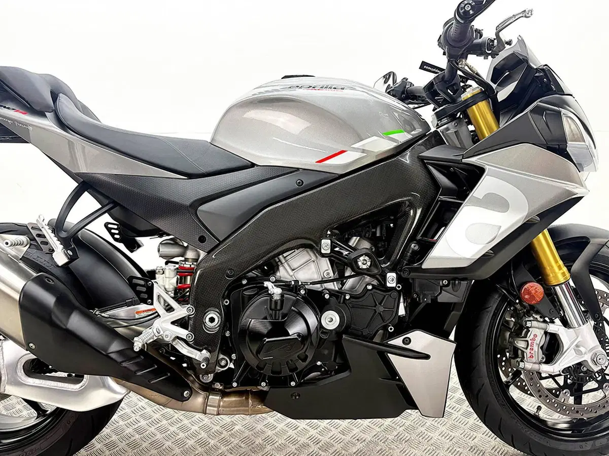 Aprilia Tuono V4 (2025 - 26) (7)