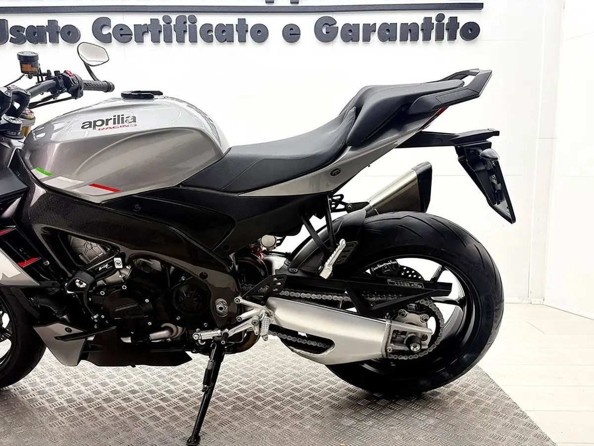 Aprilia Tuono V4 (2025 - 26) (17)