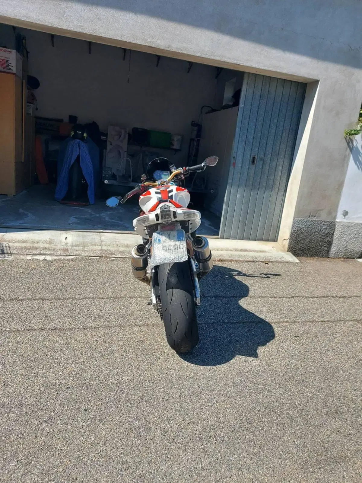Aprilia Tuono 1000 R Factory (2006 - 11) (4)