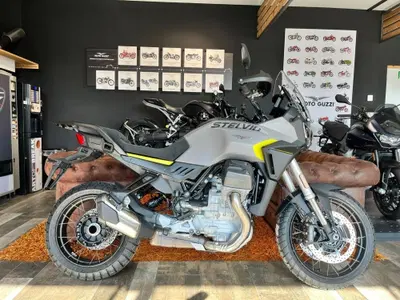 Moto Guzzi Stelvio (2024 - 26) nuova