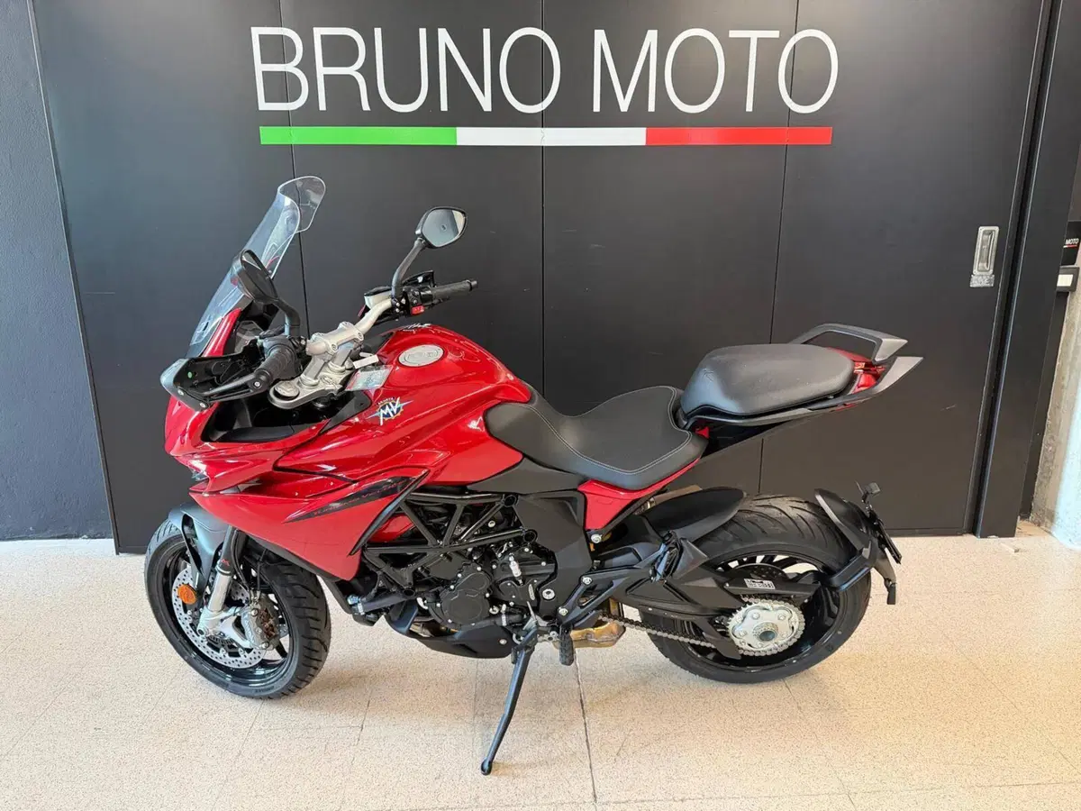 MV Agusta Turismo Veloce 800 Rosso (2021 - 23) (4)