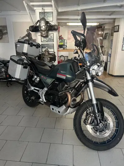 Moto Guzzi V85 TT (2021 - 23) usata