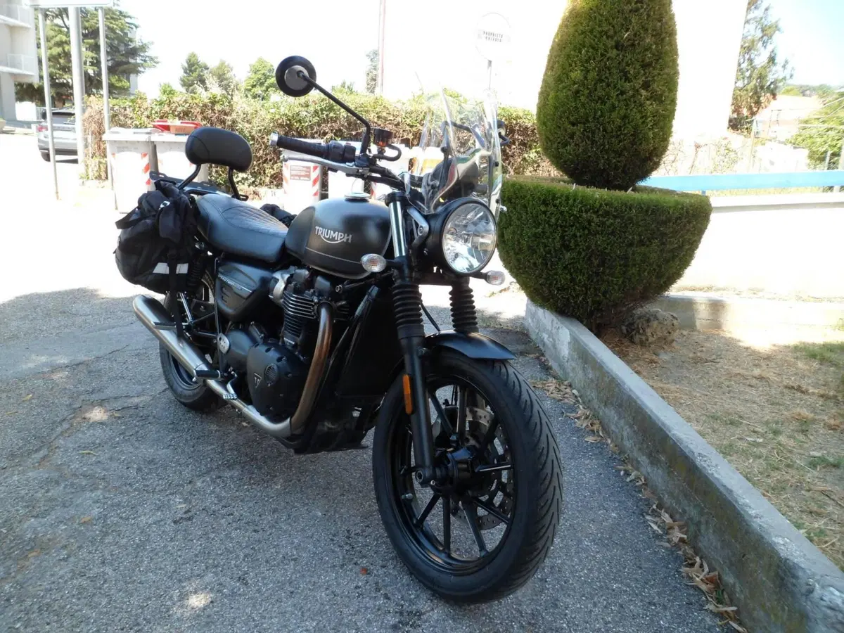 Triumph Speed Twin 900 (2023 - 24) (2)
