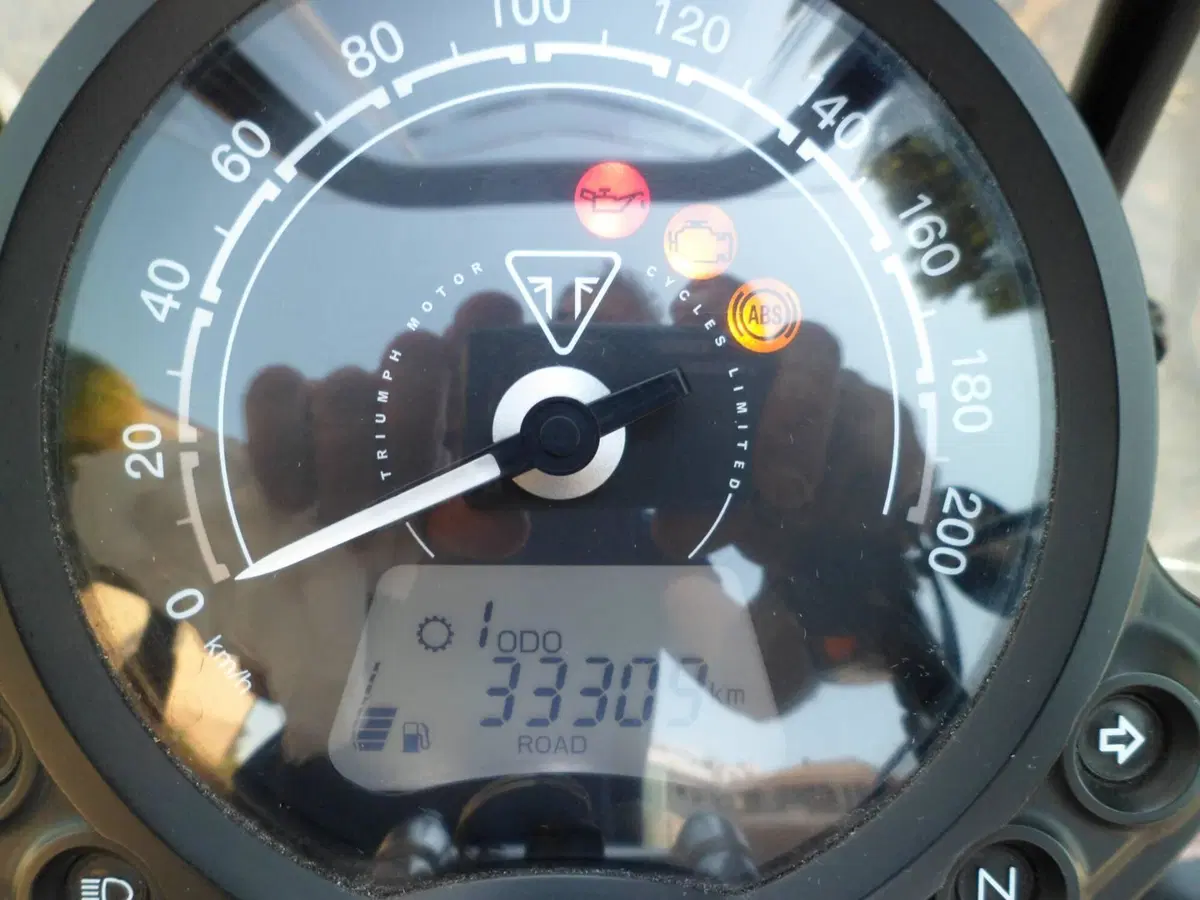 Triumph Speed Twin 900 (2023 - 24) (8)