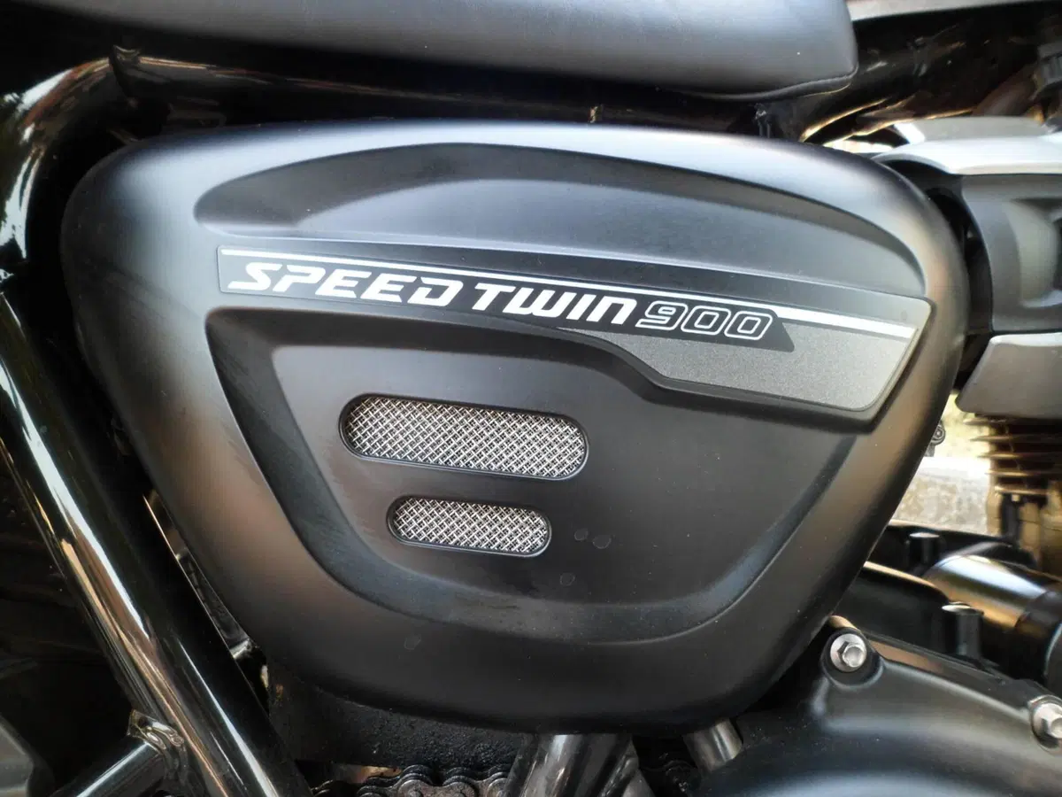 Triumph Speed Twin 900 (2023 - 24) (11)