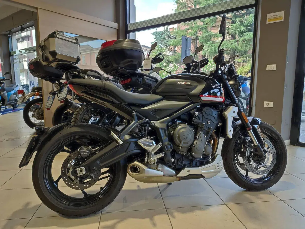 Triumph Trident 660 (2021 - 24) (3)
