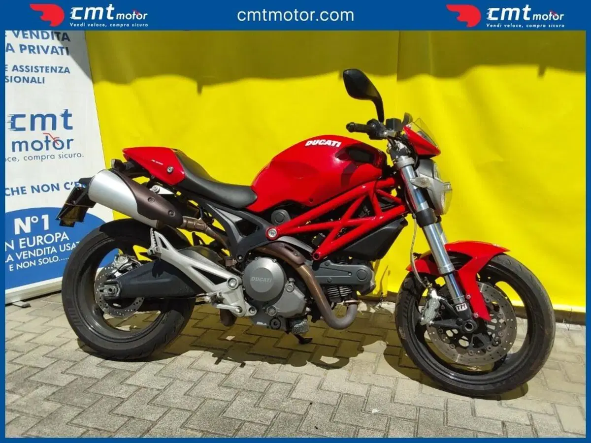 Ducati Monster 696 (2008 - 13) (2)