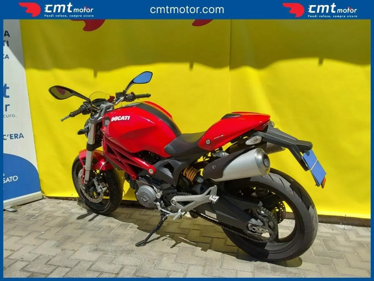 Ducati Monster 696 (2008 - 13) (7)